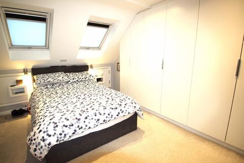 92 Cromwell Road, Caterham, CR3 5JB