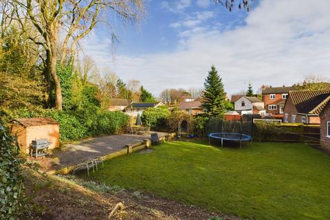4 bedroom detached bungalow for sale, 2 The Spinney, Lincoln Road, Horncastle