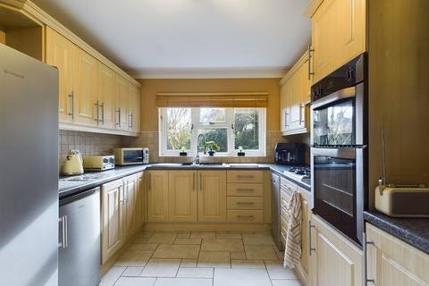 4 bedroom detached bungalow for sale, 2 The Spinney, Lincoln Road, Horncastle