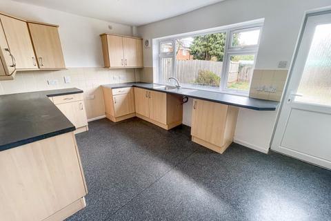 2 bedroom end of terrace house for sale, Harvey Close, Biggleswade SG18