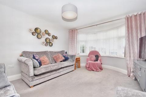 25 Chatburn Park Drive, Clitheroe, BB7 2AY
