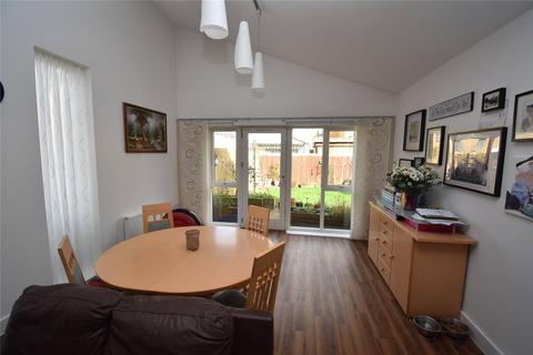 3 bedroom end of terrace house for sale, Sandringham Drive, Houghton Regis, Dunstable, Bedfordshire, LU5