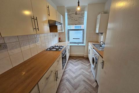 2 bedroom flat to rent - Stanthorpe Road, London, SW16 2DY