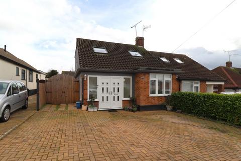 4 bedroom semi-detached house for sale, Springwater Grove, Leigh-on-Sea, SS9