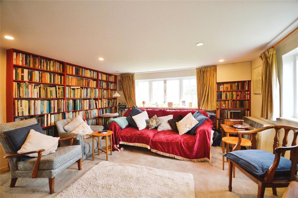 Stones Green Road, Great Oakley, Harwich, Essex, CO12 3 bed detached