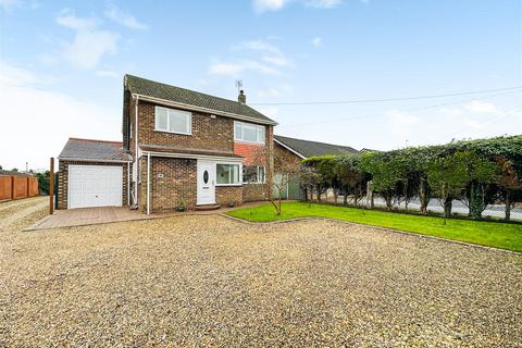 4 bedroom detached house for sale, Brigg Lane, Camblesforth, Selby