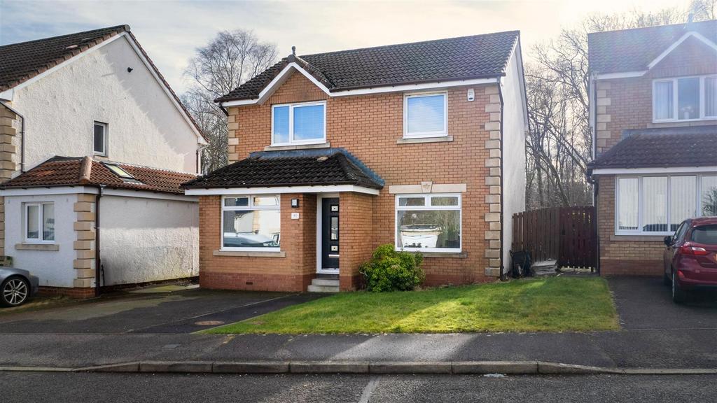 Clattowoods Drive, Dundee DD3 4 bed house for sale £250,000