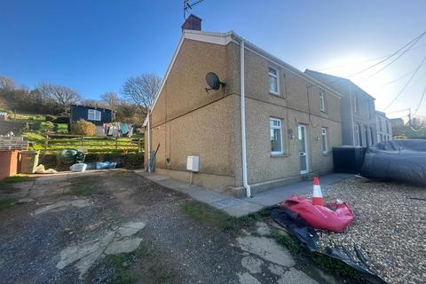 2 bedroom detached house for sale, Heol Waunyclun, Trimsaran, Kidwelly