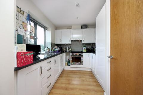 Flat 5, 353 Uxbridge Road, Acton, London, W3 9RH