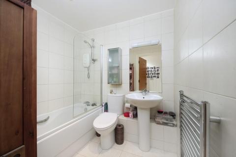 Flat 5, 353 Uxbridge Road, Acton, London, W3 9RH