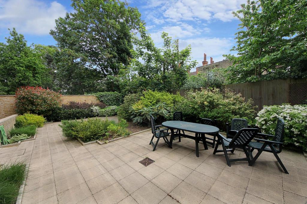 Communal Garden.jpg