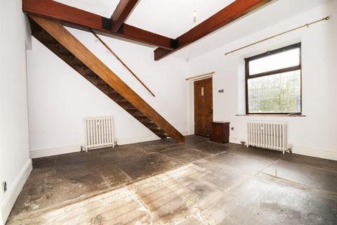 4 Hamer Terrace, Bury, BL9 5PU