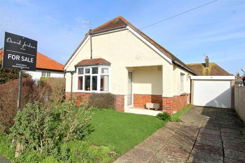 2 bedroom detached bungalow for sale, Chyngton Gardens, Seaford