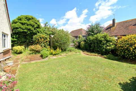 2 bedroom detached bungalow for sale, Chyngton Gardens, Seaford