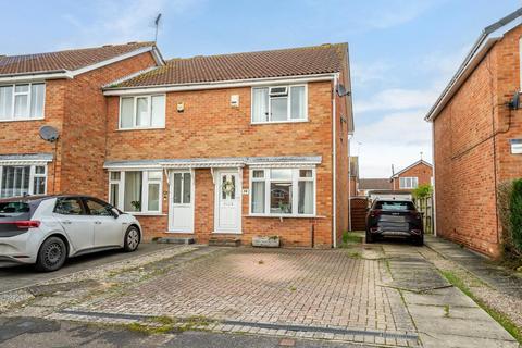 2 bedroom townhouse for sale, Orrin Close, Woodthorpe, York