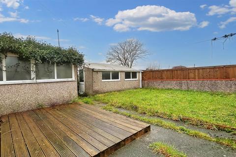 3 bedroom semi-detached house for sale, Priory Ville Approach, Milford Haven