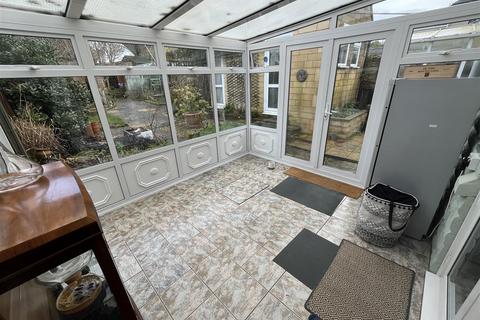 24 Birch Grove, Chippenham, SN15 1DD