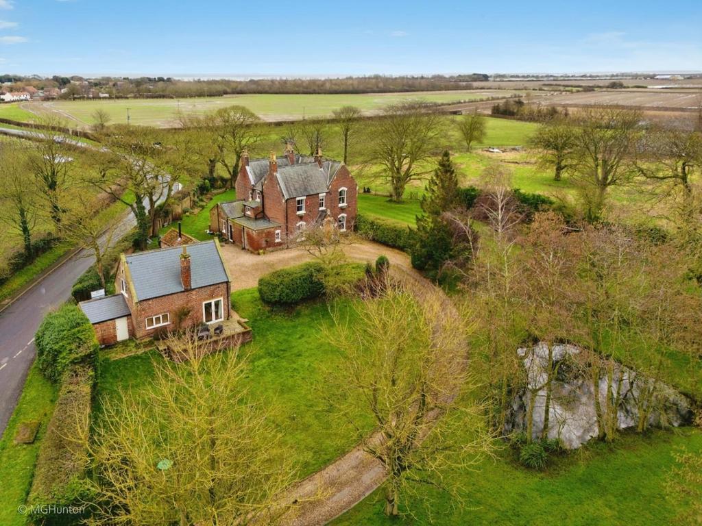 Main Street, Ulrome, Driffield 5 bed detached house for sale £975,000