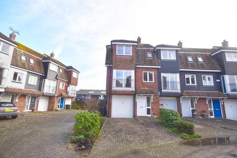 2 bedroom semi-detached house for sale, Western Barn Close, Rye