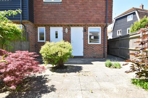 2 bedroom semi-detached house for sale, Western Barn Close, Rye