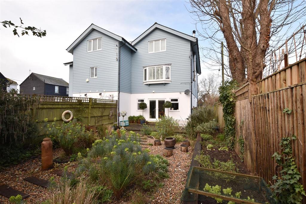 Rye Harbour 4 bed semidetached house for sale £575,000
