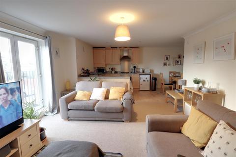 2 bedroom apartment for sale, Springfield Drive, Wistaston, Crewe