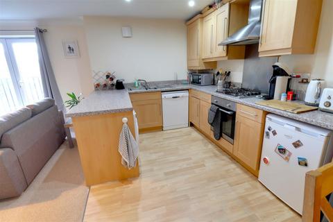 2 bedroom apartment for sale, Springfield Drive, Wistaston, Crewe