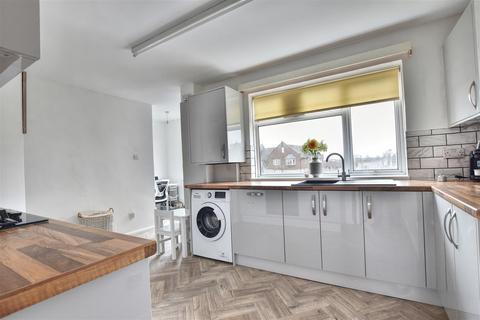 2 bedroom flat for sale, Hastings Road, Bexhill-On-Sea