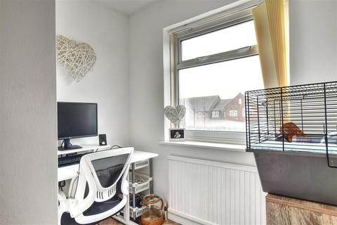 2 bedroom flat for sale, Hastings Road, Bexhill-On-Sea