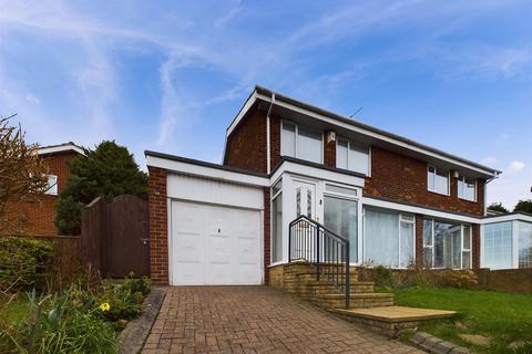 3 bedroom semi-detached house for sale, Cheddar Gardens, Gateshead NE9