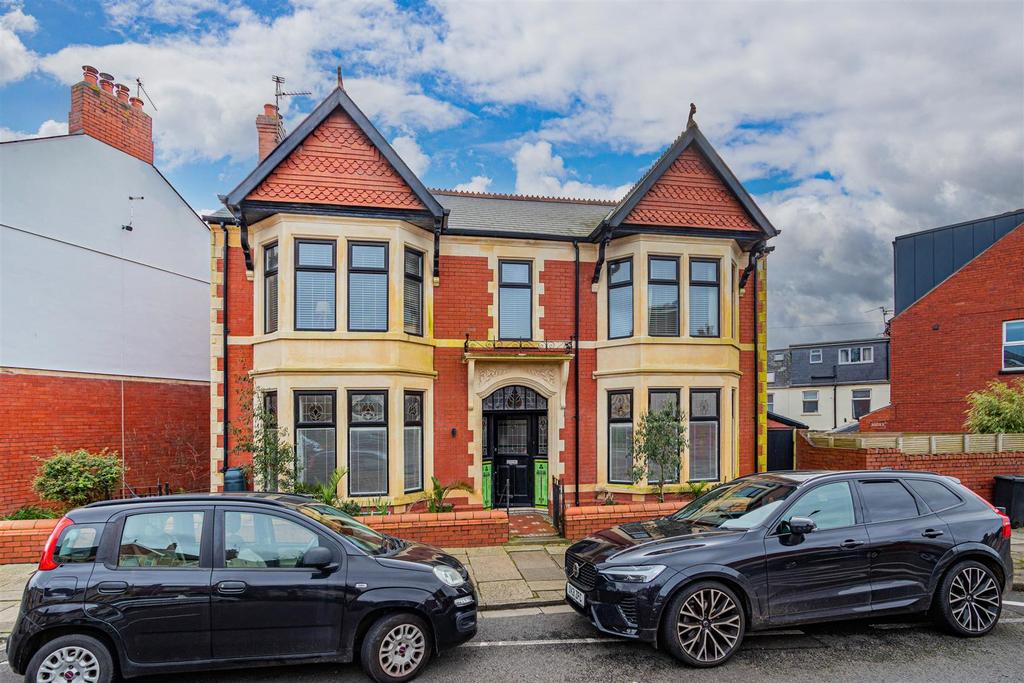 Blenheim Road, Cardiff CF23 5 bed detached house for sale £650,000