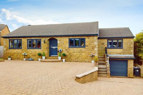 3 bedroom detached bungalow for sale, Dovedale Close, Shelf, Halifax