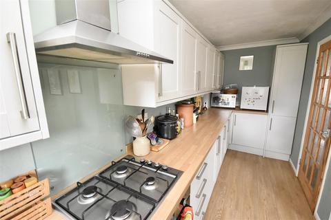 3 bedroom end of terrace house for sale - St. Andrews Close, Leighton Buzzard, LU7 1DB