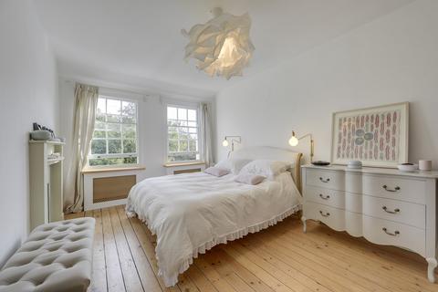 38 Bellingham Road, London, SE6 2PT