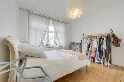 38 Bellingham Road, London, SE6 2PT