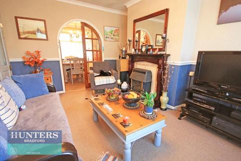 8 Birch Way, Bradford, BD5 8HA
