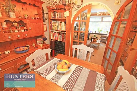 8 Birch Way, Bradford, BD5 8HA