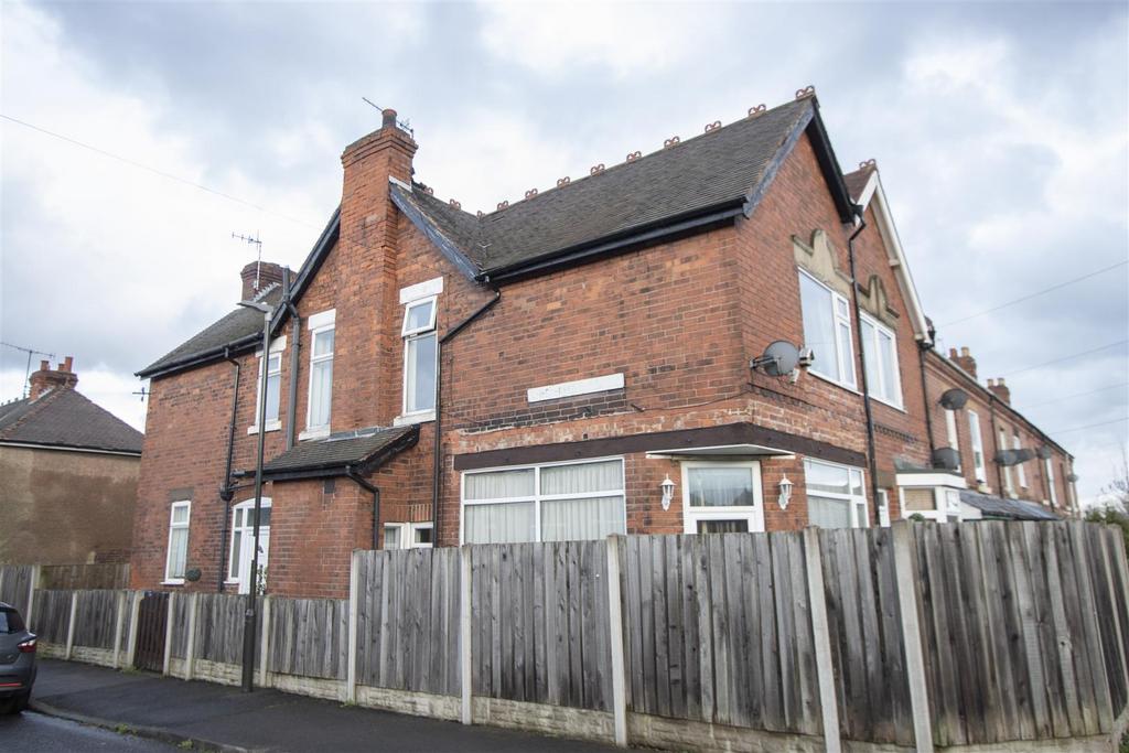 Chesterfield Avenue, New Whittington... 3 bed terraced house for sale £180,000