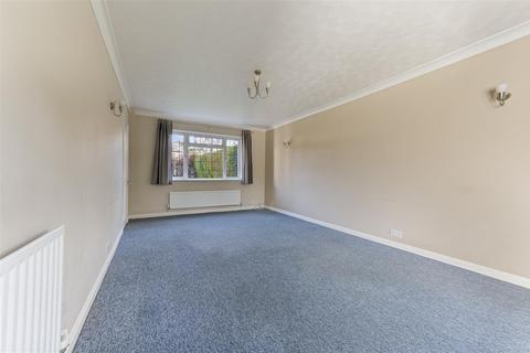 45 Yewlands Close, Banstead, SM7 3DB