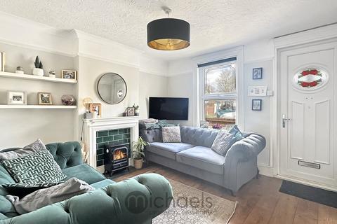3 bedroom semi-detached house for sale - Nayland Road, Mile End, Colchester, CO4