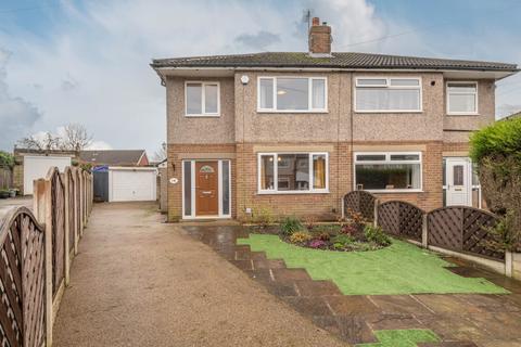 14 Maple Grove, Gomersal, Cleckheaton, BD19 4SR