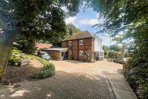 3 bedroom detached house for sale, Brecon Chase, Minster-On-Sea, Sheerness, Kent