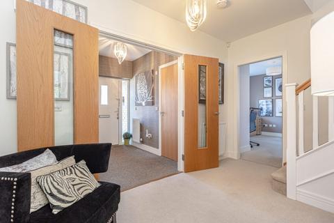 2 Ardnablane, Dunblane, FK15 0NU
