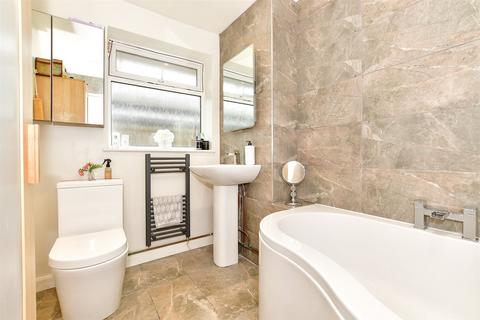 25 Brockman Crescent, Dymchurch, Romney Marsh, TN29 0TZ