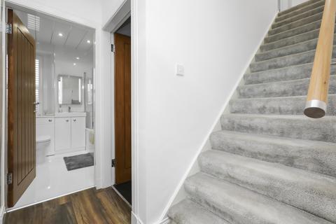 58 Kirkhill Road, Penicuik, EH26 8JD