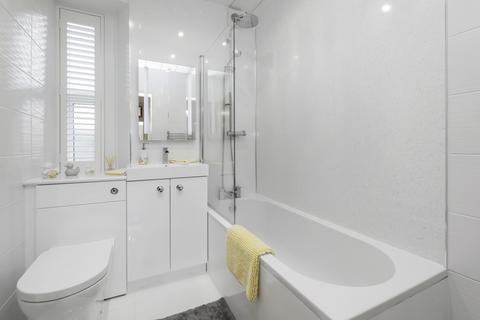 58 Kirkhill Road, Penicuik, EH26 8JD