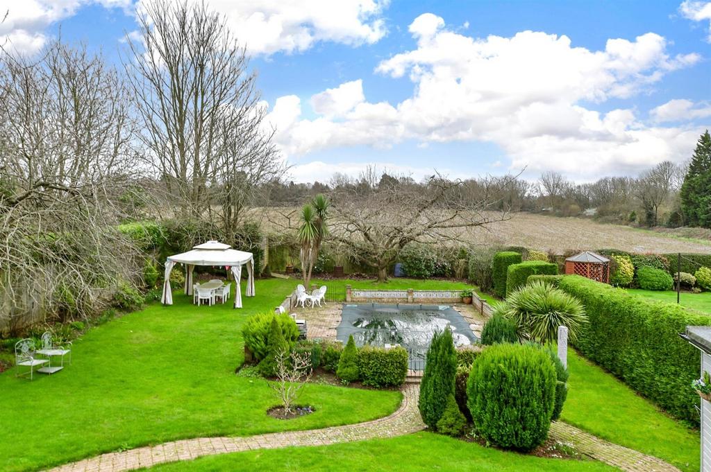 Pickering Street, Loose, Maidstone, Kent 4 bed detached house for sale