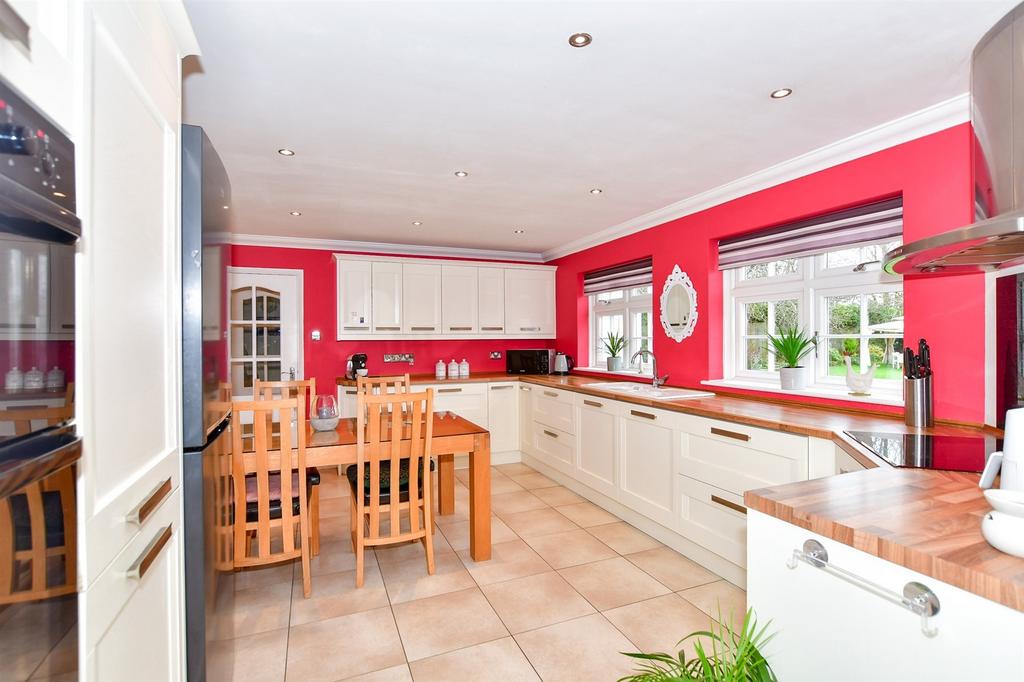 Pickering Street, Loose, Maidstone, Kent 4 bed detached house for sale