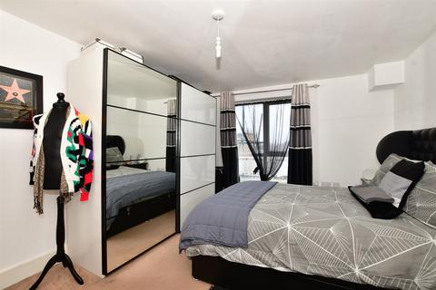 2 bedroom flat for sale, Canterbury Road, Croydon, Surrey