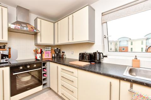 2 bedroom flat for sale, Burrage Road, Redhill, Surrey